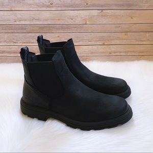 UGG Men’s Biltmore Chelsea Black Leather Boots. used once or twice. Like new